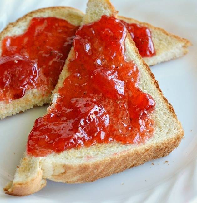 1438098164 strawberry jam on toast