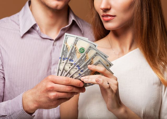 1475595550 money management advice for couples who are financial opposites
