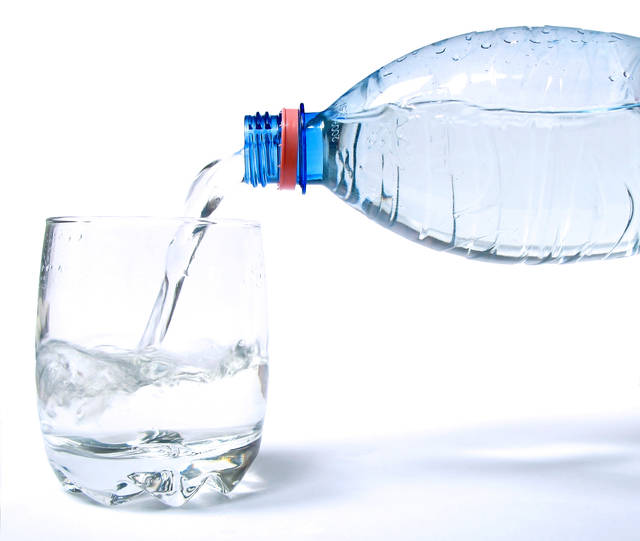 1438153478 water bottle