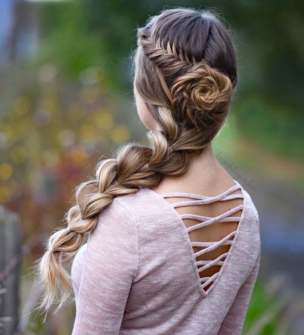 1476856852 updos for long hair 35