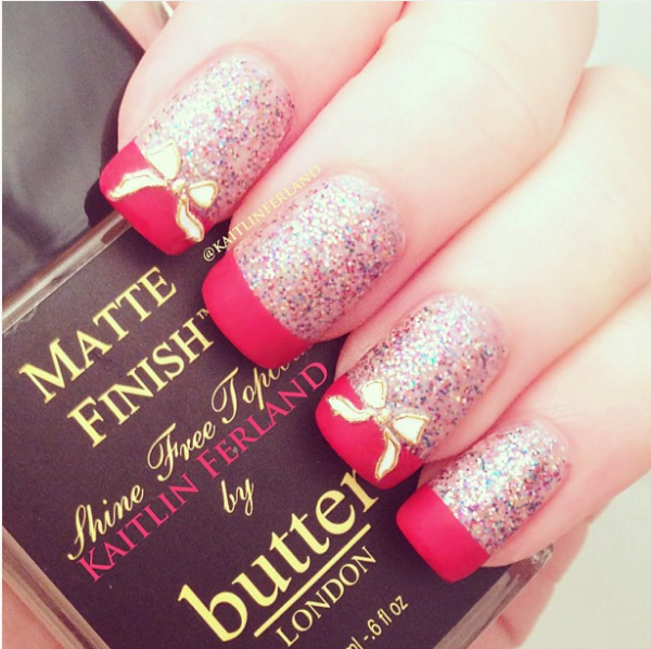 https://image.sistacafe.com/images/uploads/content_image/image/232912/1476880025-red-glitter-bow-accent-nails-bmodish.png