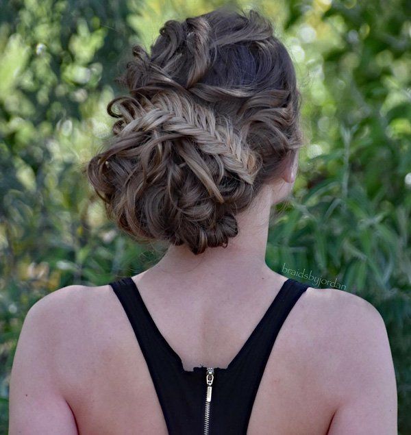 1476944136 updos for long hair 48