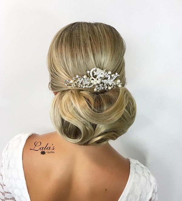 1476944200 updos for long hair 45