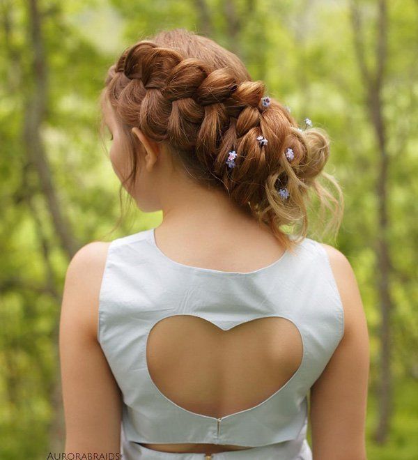 1476944271 updos for long hair 38