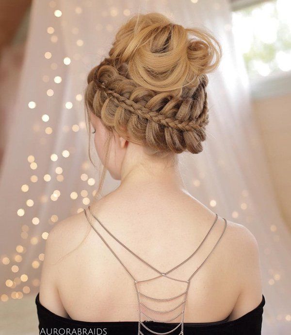 1476944285 updos for long hair 37