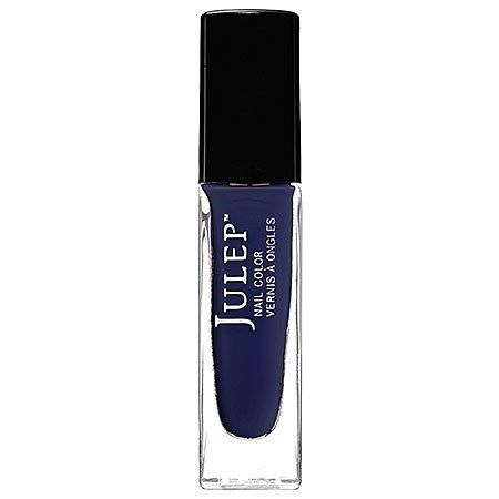 ทาเล็บสวยๆ สีน้ำเงินเข้ม JULEP