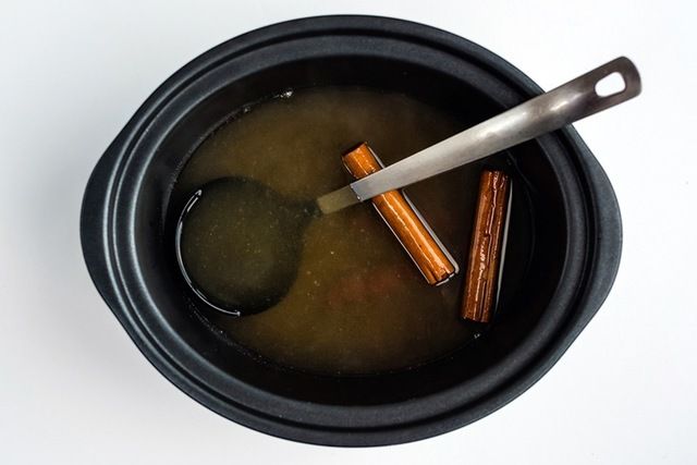 https://image.sistacafe.com/images/uploads/content_image/image/233962/1477026049-apple_cider_step_61.jpg