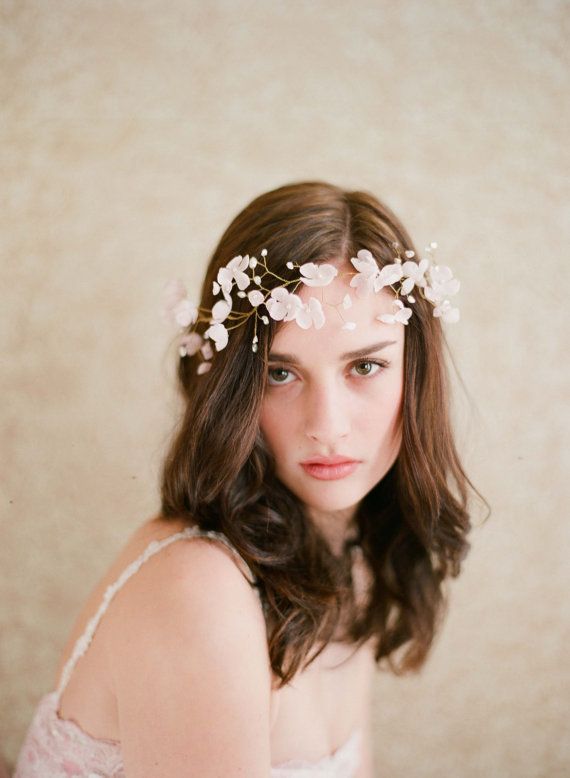 1477332825 couronne fleurs mariee perles