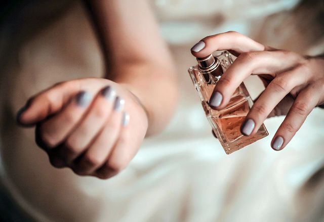 1477468222 perfume feat 0