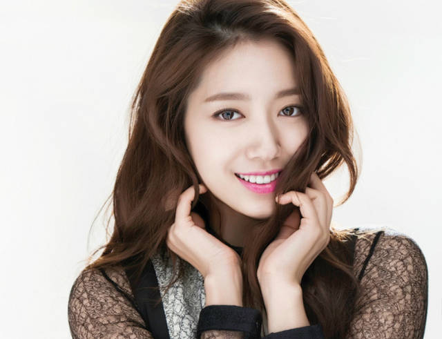 1438599103 park shin hye2
