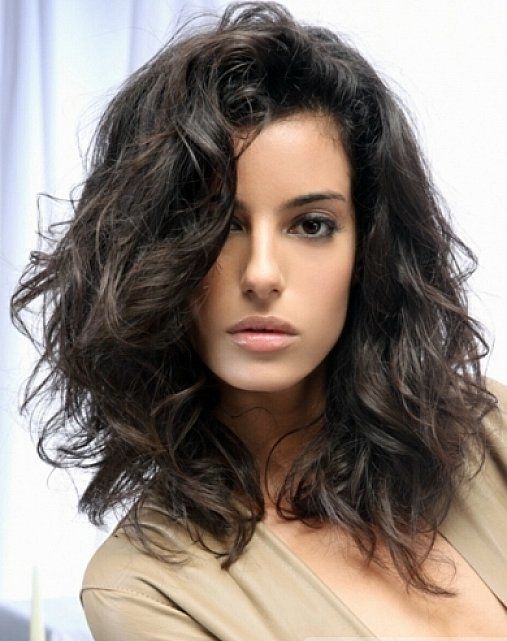 https://image.sistacafe.com/images/uploads/content_image/image/240806/1477916534-medium-curls.jpg