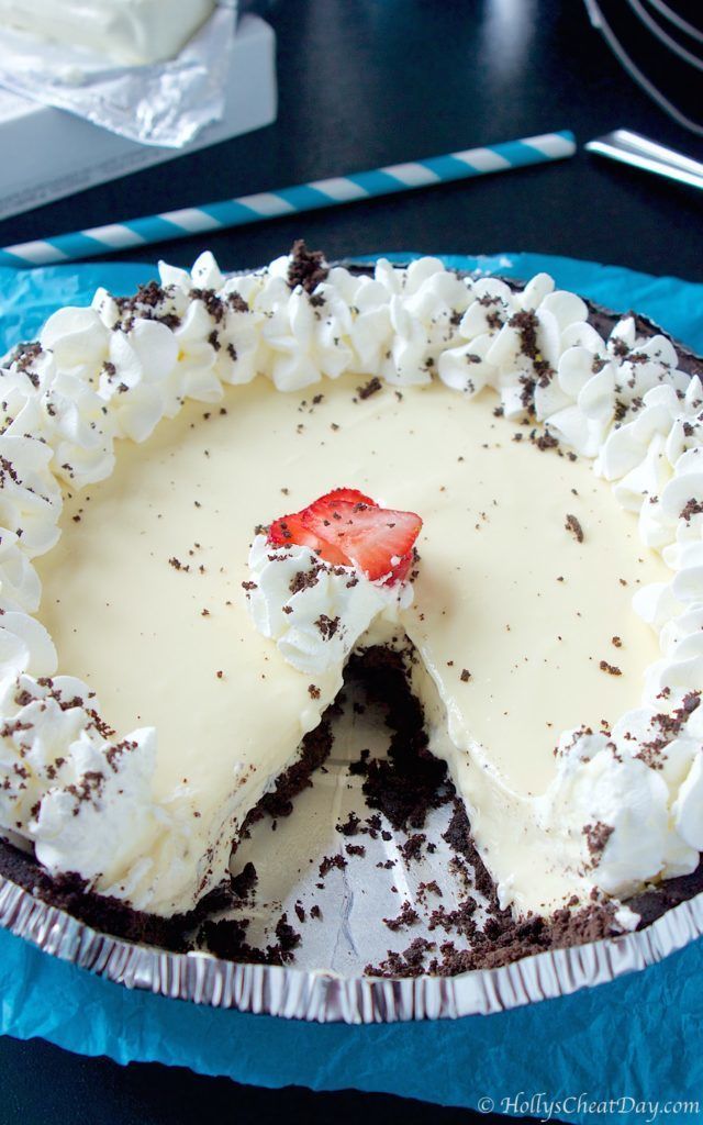 https://image.sistacafe.com/images/uploads/content_image/image/241251/1477978275-easy-cream-cheese-pie-pie-HollysCheatDay.com_-640x1024.jpg