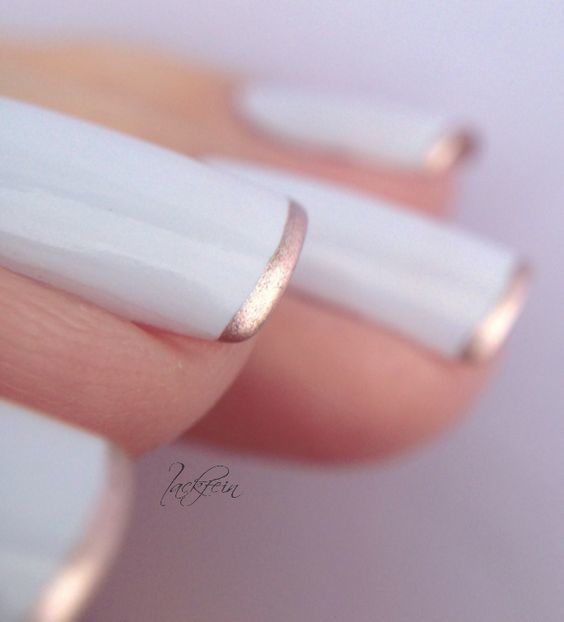 ลายเพ้นท์เล็บ Chrome Tips
