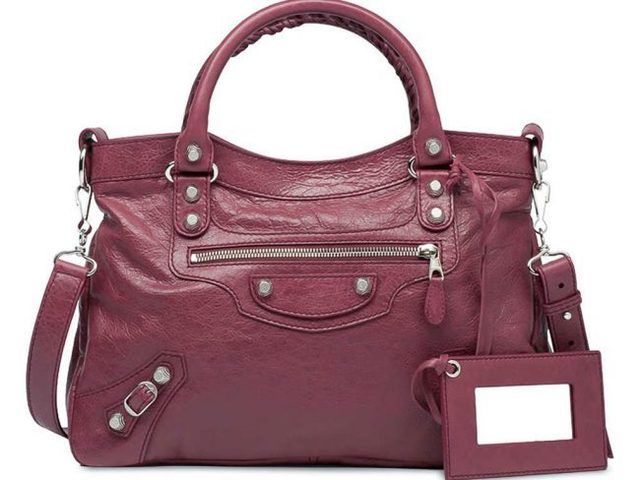 https://image.sistacafe.com/images/uploads/content_image/image/242492/1478076683-Balenciaga-Best-selling-Handbags-Brands-2016-e1462270821396.jpg