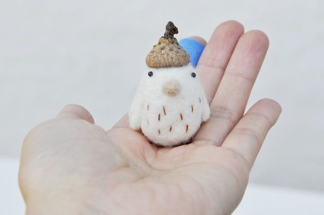 1478153927 i make tiny berets for my needle felted animal ornaments 58182d936bd2a 880
