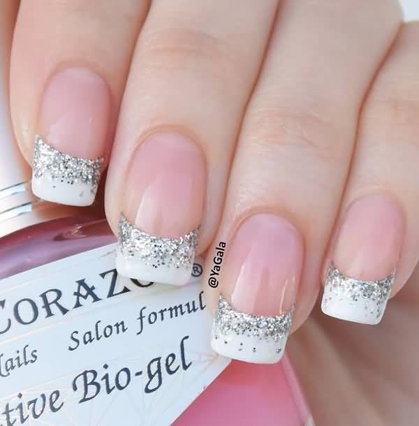 https://image.sistacafe.com/images/uploads/content_image/image/243903/1478199687-White-And-Silver-Glitter-French-Tip-Nail-Art1.jpg