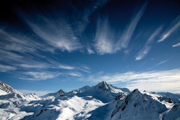 https://image.sistacafe.com/images/uploads/content_image/image/245255/1478437498-luxury-destination-travel-vacation-france-french-alps-winter_20_1_.jpg