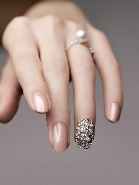 แบบเล็บเจ้าสาว accent nail