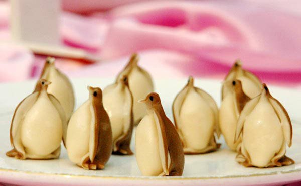 https://image.sistacafe.com/images/uploads/content_image/image/24728/1438842799-Food-Art_Penguin-Dumplings.jpg