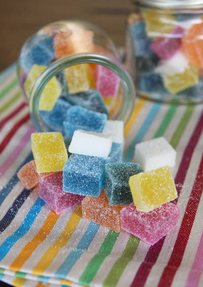https://image.sistacafe.com/images/uploads/content_image/image/24759/1438844950-Homemade-Gummy-Candy-from-Our-Best-Bites.jpg
