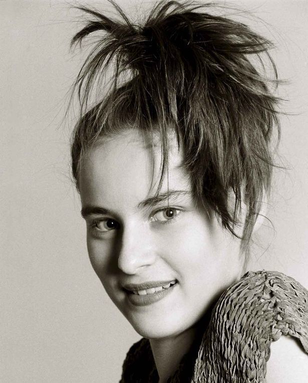 https://image.sistacafe.com/images/uploads/content_image/image/247806/1478756249-Melania-Trump-in-1987.jpg