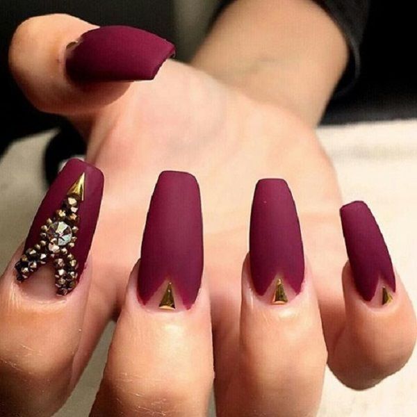 https://image.sistacafe.com/images/uploads/content_image/image/247843/1478757126-Maroon-Nails-Design-15.jpg