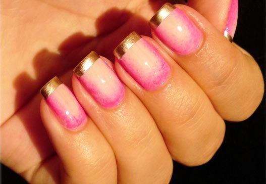 https://image.sistacafe.com/images/uploads/content_image/image/249580/1479058017-pink-gradient-gold-tip-nails.jpg