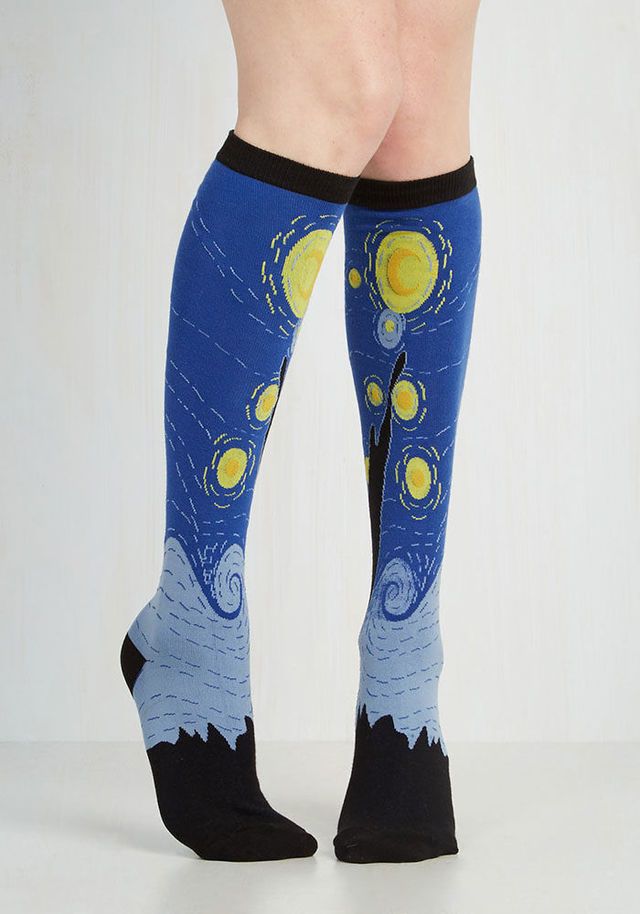 https://image.sistacafe.com/images/uploads/content_image/image/250892/1479271611-art-socks-gift-ideas-1-5829c7a973145__700.jpg