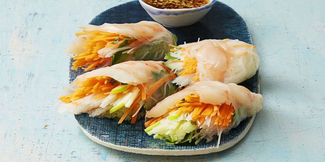 https://image.sistacafe.com/images/uploads/content_image/image/252054/1479445953-landscape-1464732942-ghk-0616-vietnamese-shrimp-and-vegetable-rolls.jpg