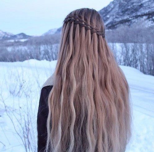 https://image.sistacafe.com/images/uploads/content_image/image/260805/1481085894-Waterfall-Braid-With-Loose-Curls.jpg