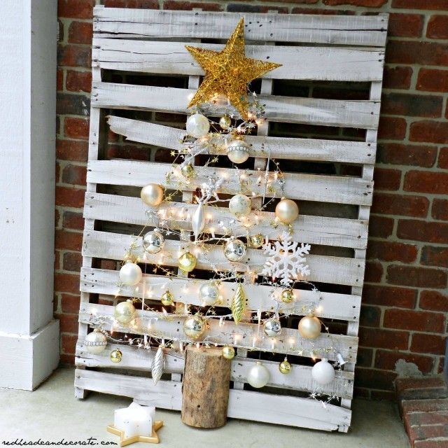 https://image.sistacafe.com/images/uploads/content_image/image/262163/1481258779-christmas-pallets-tree-6-640x640.jpg
