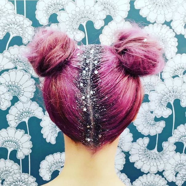 https://image.sistacafe.com/images/uploads/content_image/image/262307/1481264459-creative-christmas-hairstyles-23-58468cefbcd4d__605.jpg