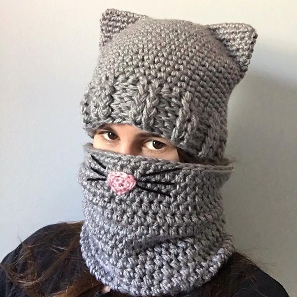 https://image.sistacafe.com/images/uploads/content_image/image/263298/1481432701-winter-knit-gift-ideas-keep-warm-hats-mittens-slippers-67-58259e7144a0d__605.jpg
