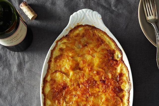 1481518476 ee6e7901 3204 4199 b66e f49d507a4ad9 2013 1203 finalist scalloped potatoes 030