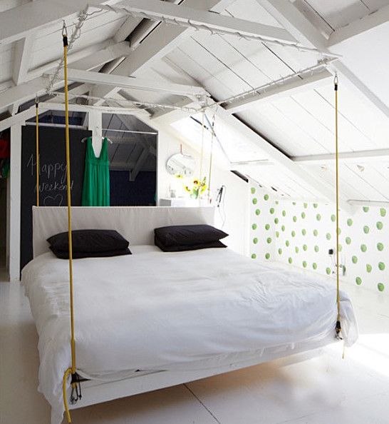 https://image.sistacafe.com/images/uploads/content_image/image/264434/1481615282-hanging-bed-for-teens-e1433780386809.jpg