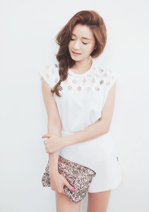 แสกผมข้าง ทรงผมสวยๆ ต้อนรับหน้าหนาว
