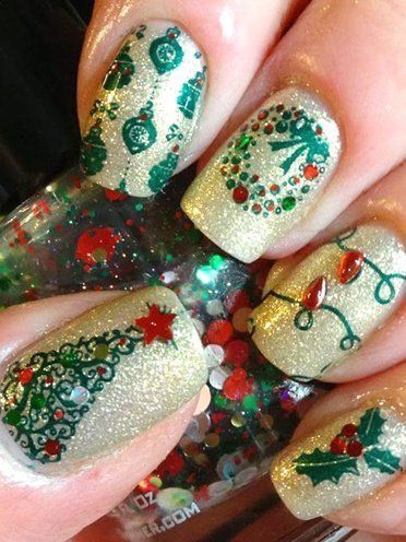 https://image.sistacafe.com/images/uploads/content_image/image/270158/1482386564-Glitter-Nail-Art-Ideas-in-Christmas-Spirit.jpg