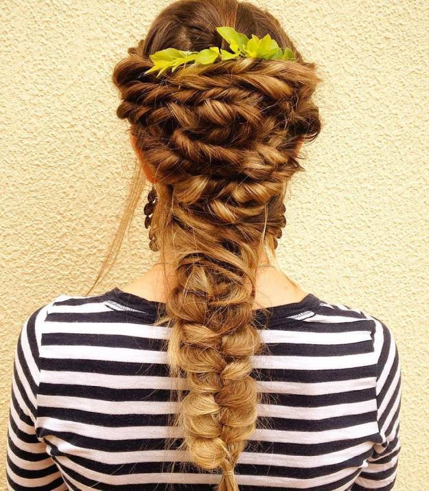 https://image.sistacafe.com/images/uploads/content_image/image/270197/1482389906-5-messy-mermaid-braid-for-ombre-hair.jpg