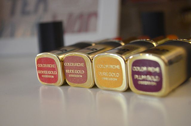 https://image.sistacafe.com/images/uploads/content_image/image/274350/1482987610-new-in-lipsticks-2.jpg