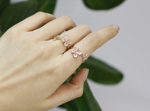 https://image.sistacafe.com/images/uploads/content_image/image/274772/1483020686-pink_cherry_blossom_flower_and_butterfly_adjustable_ring_detailed_with_a739c5e4.jpg