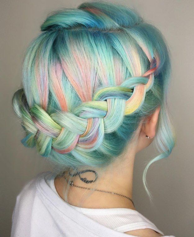 1483594311 6 pastel turquoise hair with highlights
