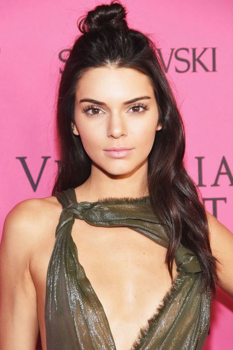 1484927797 hbz the list holiday hair kendall jenner getty