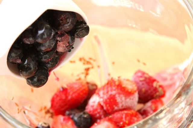 1485931265 10 pouring blueberries