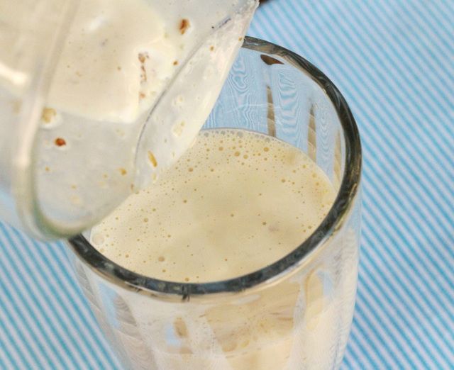 1485931967 15 pour milkshake