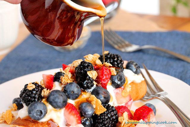 https://image.sistacafe.com/images/uploads/content_image/image/294278/1486099580-1-Yogurt-berry-pancake-rolls.jpg