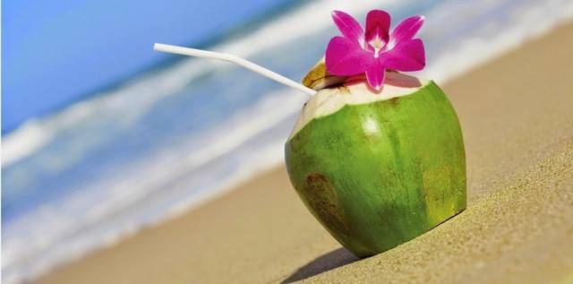1440325336 coconut water beach