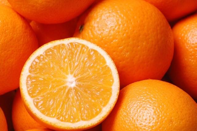 1440399676 orange king of fruits