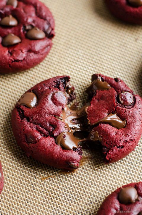 1486444369 gallery 1455046170 red velvet nutella stuffed cookies cookie named desire