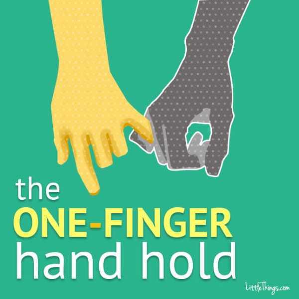 1486461455 hand4
