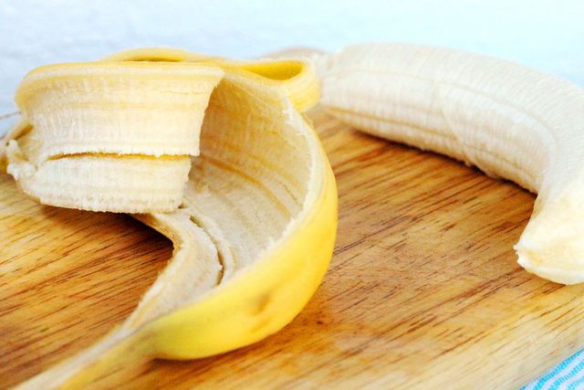 1486537110 4 peel banana